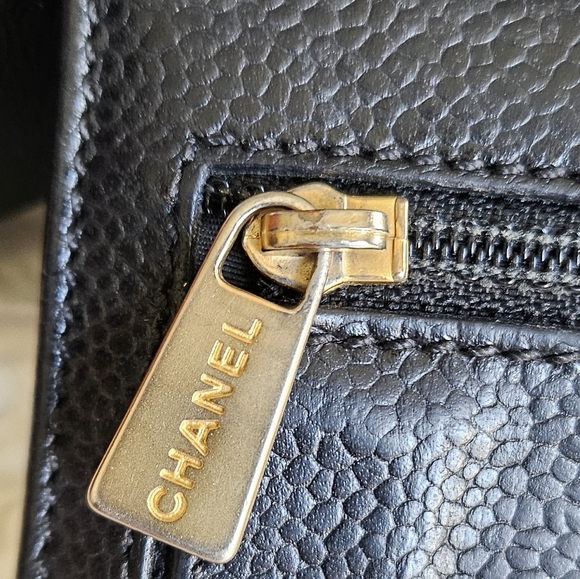 CHANEL Porte Bil Mon Caviar Leather Bifold Wallet - Picture 14 of 14